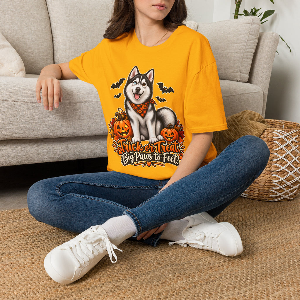 Husky Halloween Design T-Shirt | Trick or Treat Big Paws to Feet, Pumpkins & Bats